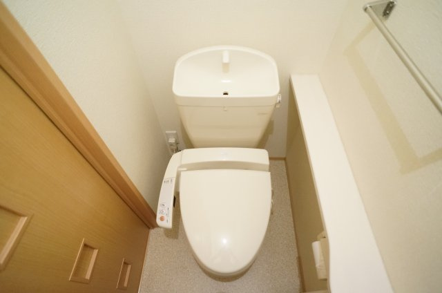 ウィルコート口谷東　B棟のトイレ