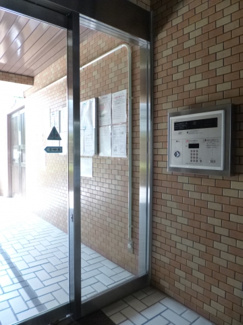 【エントランス】