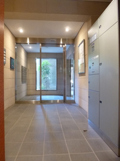 【エントランス】