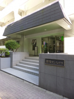 【エントランス】 | 安心の夜間オートロック♪