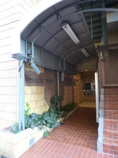 【エントランス】
