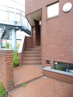 【エントランス】