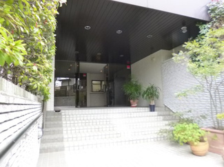 【エントランス】