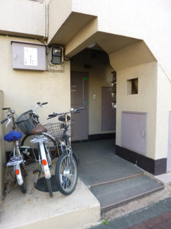 【エントランス】