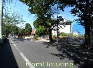 【前面道路含む現地写真】