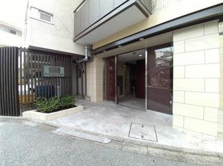 【エントランス】