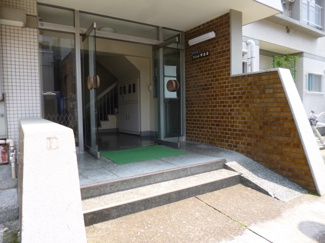 【エントランス】