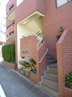 【エントランス】