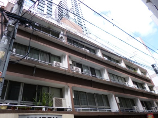 【外観】 | 「中野駅」徒歩3分の立地です！