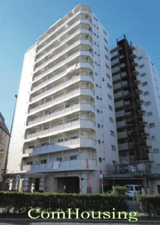 【外観】 | 総戸数１３８戸の大規模マンション！スーパーや商店街、コンビニが近くて買い物に便利です♪