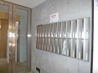 【エントランス】