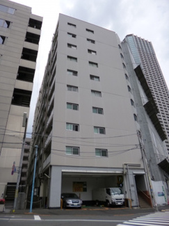 【外観】 | 東京メトロ丸ノ内線「新宿御苑前」駅から徒歩６分！◇２沿線２駅利用可！