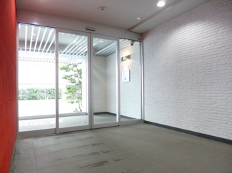 【エントランス】