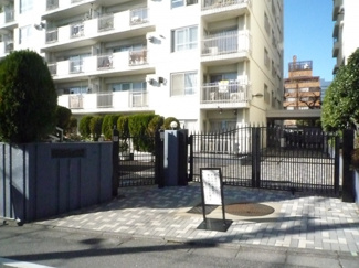 【エントランス】