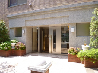 【エントランス】