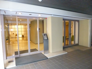 【エントランス】