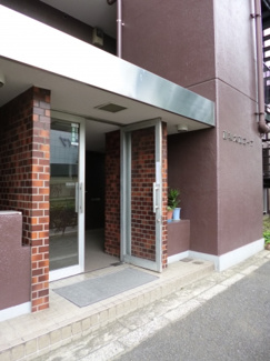 【エントランス】