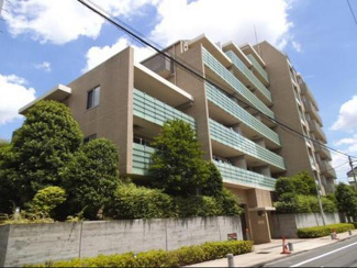 【外観】 | 京王線「初台」駅　徒歩６分！閑静な住宅街に佇んでいます