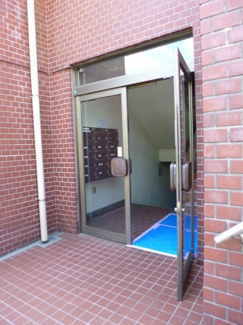【エントランス】