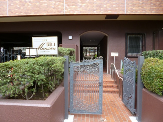 【エントランス】