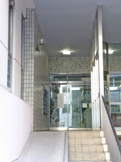 【エントランス】