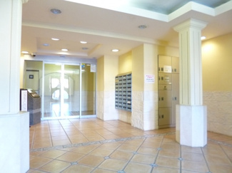 【エントランス】