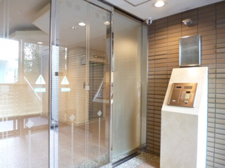 【エントランス】