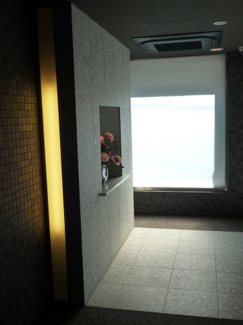 【エントランス】