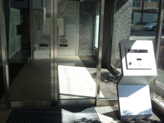 【エントランス】