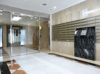 【エントランス】