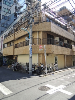 【外観】 | 駅近で便利な立地です！副都心線「東新宿」駅歩３分