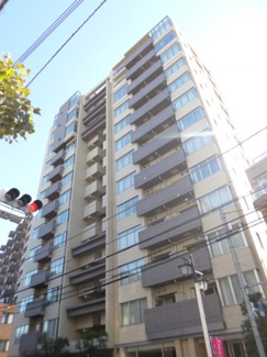 【外観】 | コンビニ・郵便局・スーパー至近で利便性ある立地！