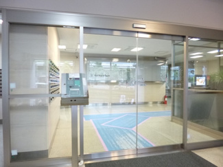 【エントランス】