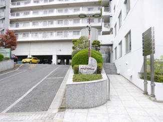 【エントランス】