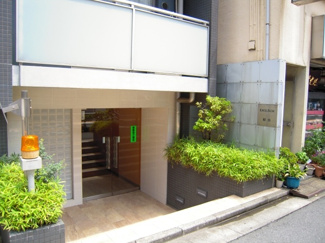 【エントランス】