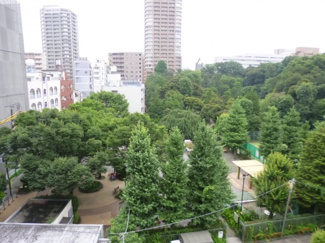 【展望】 | 物件目の前にある「甘泉園公園」