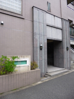 【エントランス】