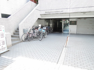 【エントランス】