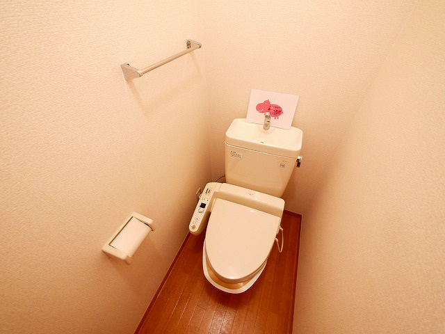 セジュールならやま　Ⅱのトイレ|ゆったりとした空間のトイレです