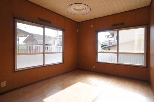 【洋室】 | 下井沢戸建 | コンパクトで使いやすい洋室です