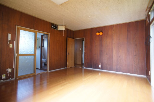 【居間・リビング】 | 下井沢戸建 | ゆったりとした居間です