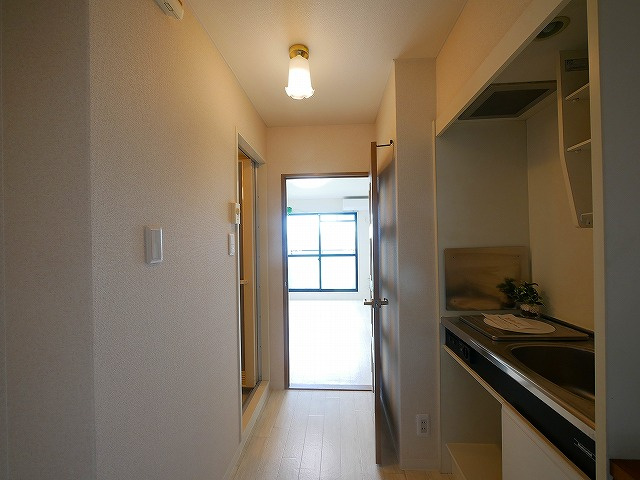 シャトー・ドゥ・クリヨンの玄関