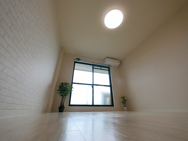 シャトー・ドゥ・クリヨンの洋室