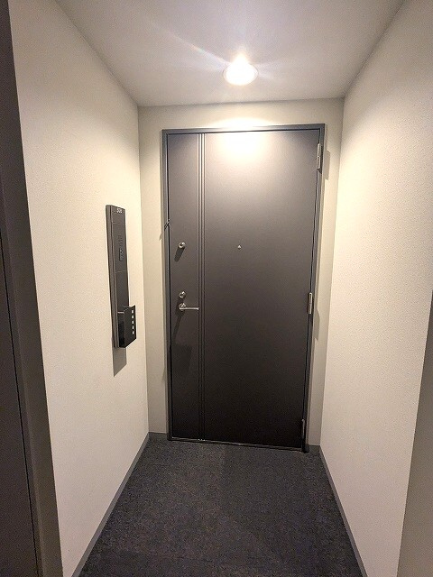 ParkAxis元浅草stageの設備|パークアクシス元浅草ステージの玄関です、ダブルロックセキュリティです