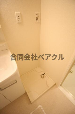 【洗面所】 | ホルツ | ゆったりとスペースのある洗面所