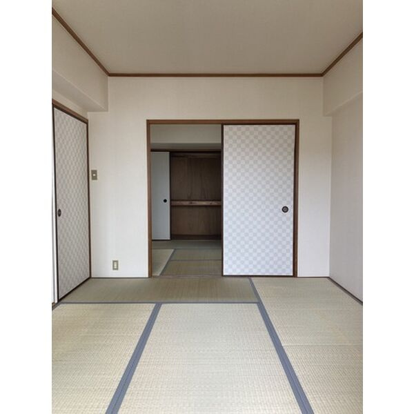 ウエストロー西取石の和室