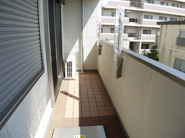 【バルコニー】