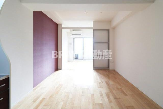 SERENiTE堺筋本町SUD（セレニテサカイスジホンマチエスユーディー）　BRAVI不動産の居間・リビング|【SERENiTE堺筋本町SUD】