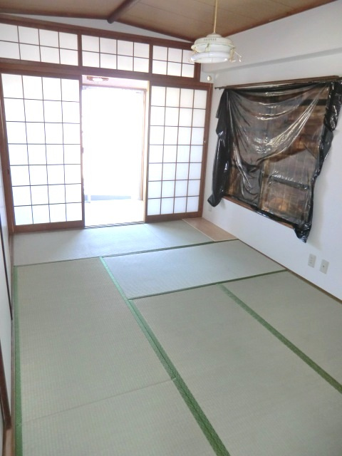 エバービューハイツの和室