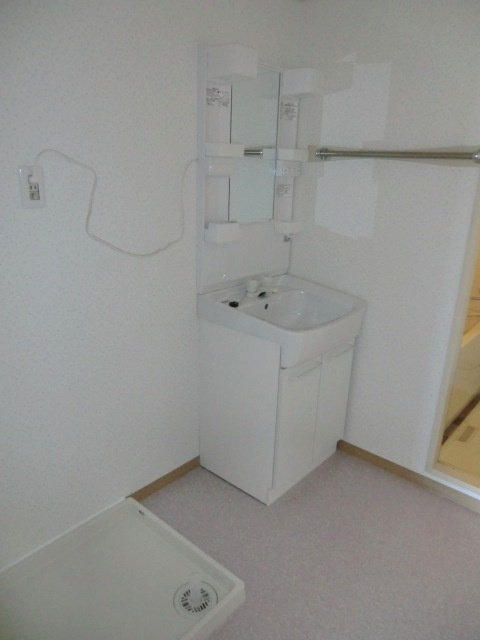 エバービューハイツの独立洗面台